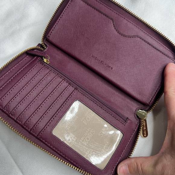 Michael Kors Jet Set Travel Large Phone Wristlet Wallet - Picture 3 of 9